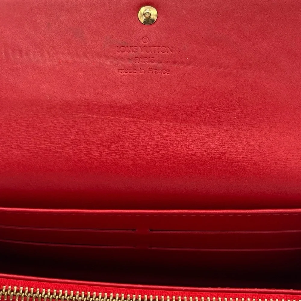 Pre-loved Louis Vuitton Red Vernis Sarah Wallet